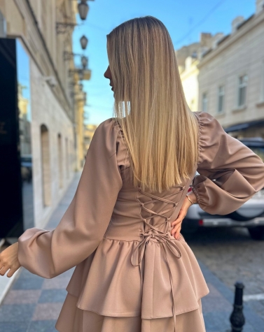 Сукня кольору мокко зі шнурівкою 8092