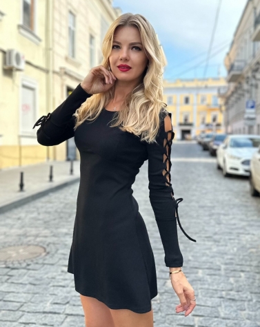Сукня зі шнурівкою у рукавах 8093