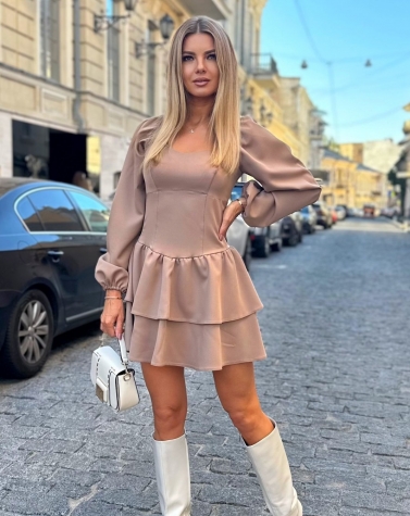Сукня кольору мокко зі шнурівкою 8092