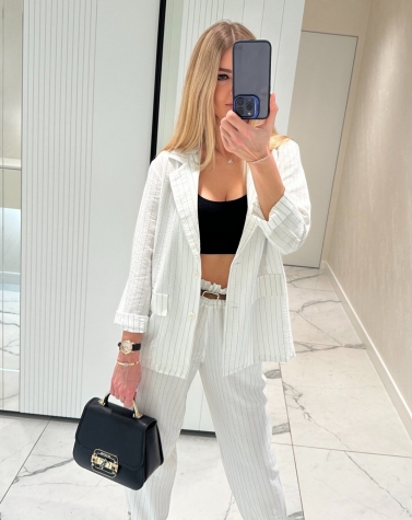 Стильний брючний костюм у смужку 6071
