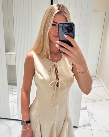Стильна бежева сукня 8120