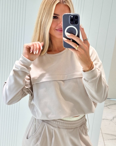 Стильний бежевий костюм 6084